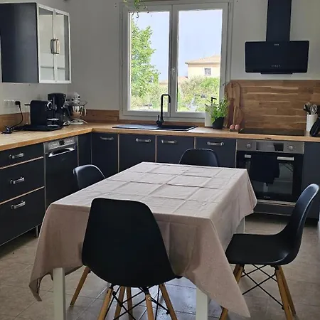 La Maison De Leonie 26